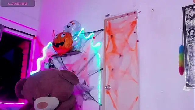 party crazyhott online show from 10-26-25, 12:38