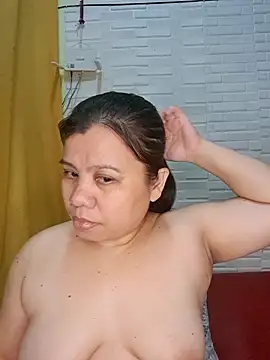 Snapshot of hotlyn45 chatting on 02-24-26, 01:36 hotlyn45 online show from 02-24-26, 01:36