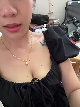 Snapshot of Sexy-lady22 chatting on 09-09-25, 10:04 Sexy-lady22 online show from 09-09-25, 10:04