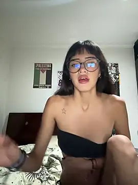 Snapshot of lunaasexxx0 chatting on 10-26-25, 11:31 lunaasexxx0 online show from 10-26-25, 11:31