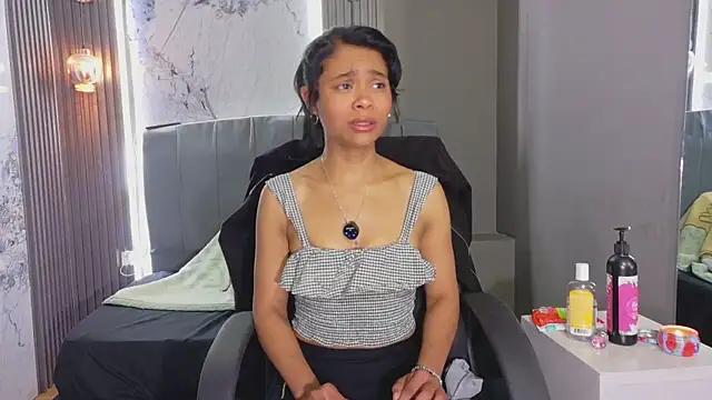 Snapshot of Kristall_06 chatting on 03-03-26, 04:51 Kristall 06 online show from 03-03-26, 04:51