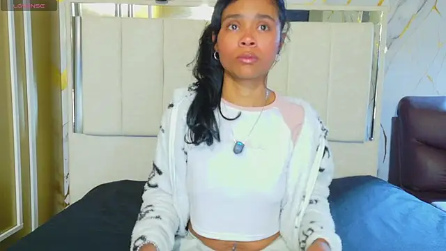 Snapshot of Kristall_06 chatting on 03-09-26, 04:27 Kristall 06 online show from 03-09-26, 04:27