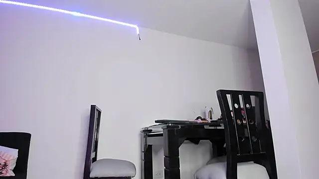 Cloekatz  online show from 12-23-25, 01:03