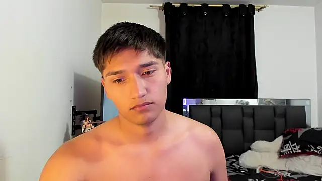 Snapshot of mateo-Esposito chatting on 04-12-26, 02:05 mateo-Esposito online show from 04-12-26, 02:05
