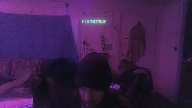Poundtown1226 online show from 01-08-26, 07:10