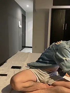 anhkiet huang online show from 10-18-25, 03:13