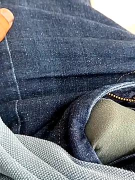 Snapshot of beerant chatting on 10-06-25, 08:23 beerant online show from 10-06-25, 08:23