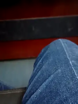 Snapshot of beerant chatting on 10-21-25, 09:43 beerant online show from 10-21-25, 09:43