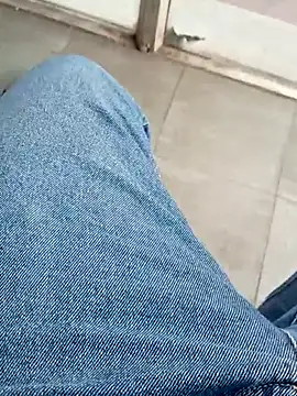 Snapshot of beerant chatting on 10-25-25, 01:07 beerant online show from 10-25-25, 01:07