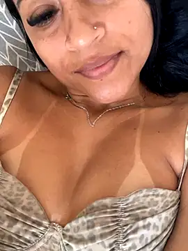 Snapshot of Katianesantos chatting on 09-26-25, 12:42 Katianesantos online show from 09-26-25, 12:42