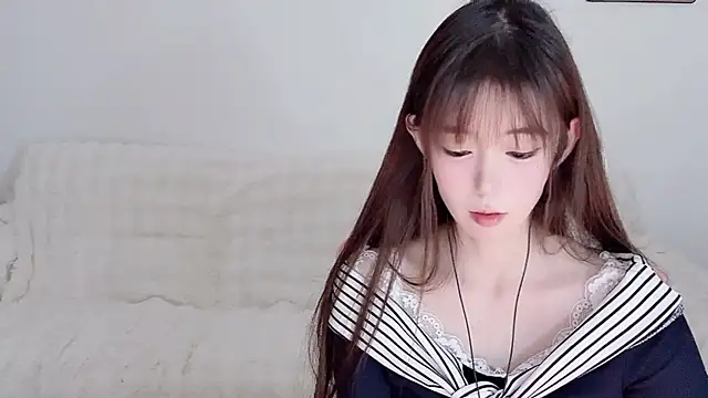 Xiao-runbao online show from 01-09-26, 02:42