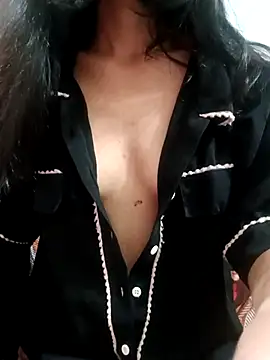 Daizy Shah online show from 10-04-25, 03:21