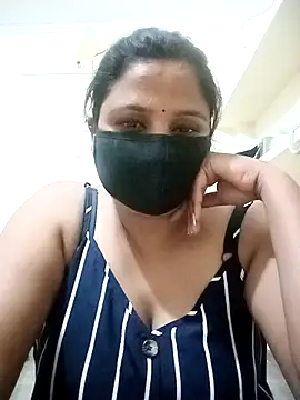 Snapshot of Shikha-mehra7 chatting on 09-15-25, 04:51 Shikha-mehra7 online show from 09-15-25, 04:51