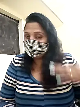 Snapshot of Shikha-mehra7 chatting on 11-03-25, 02:29 Shikha-mehra7 online show from 11-03-25, 02:29