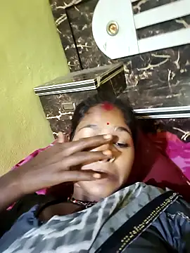 Snapshot of Fasfas2 chatting on 10-24-25, 01:18 Fasfas2 online show from 10-24-25, 01:18