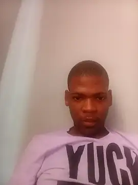 Snapshot of khalazinike chatting on 11-16-25, 10:43 khalazinike online show from 11-16-25, 10:43