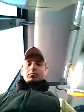 Snapshot of JuanD_vero chatting on 10-16-25, 03:13 JuanD vero online show from 10-16-25, 03:13