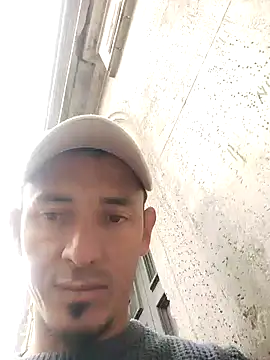 Snapshot of JuanD_vero chatting on 10-17-25, 09:56 JuanD vero online show from 10-17-25, 09:56