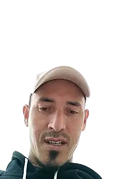 Snapshot of JuanD_vero chatting on 11-15-25, 01:40 JuanD vero online show from 11-15-25, 01:40