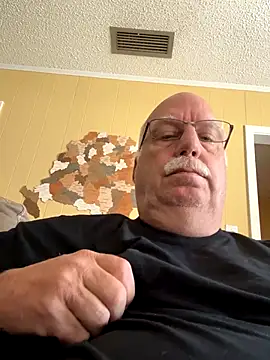 Snapshot of jimboemtp chatting on 09-21-25, 01:57 jimboemtp online show from 09-21-25, 01:57