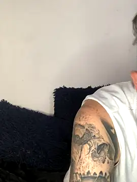 megan222  online show from 09-19-25, 02:35