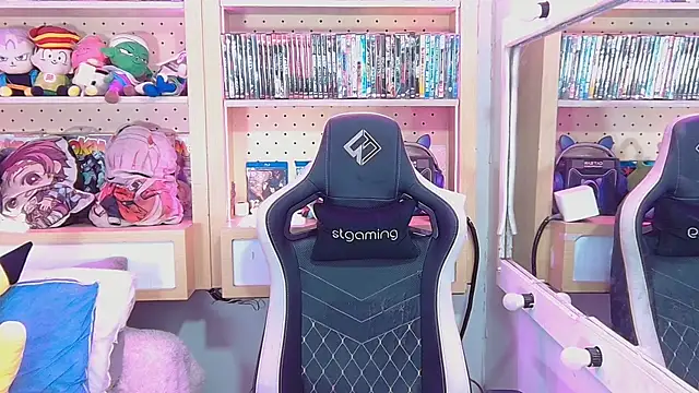 Carrie hall online show from 10-22-25, 12:38