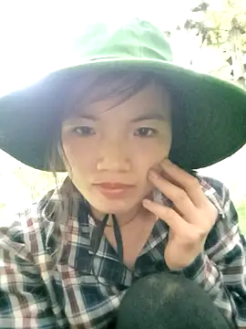 ngan-cute online show from 09-10-25, 10:48