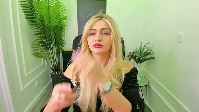 LeslieMineg online show from 09-15-25, 11:32