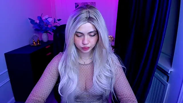 LeslieMineg online show from 09-26-25, 07:51