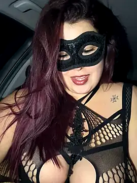 Snapshot of Saphyra_Secret chatting on 11-19-25, 12:10 Saphyra Secret online show from 11-19-25, 12:10