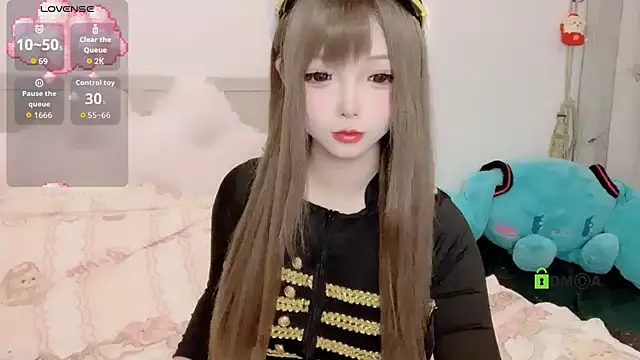 liuruyuan888 online show from 10-22-25, 04:29