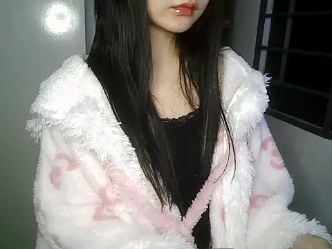 Annabelle-e online show from 11-18-25, 09:19