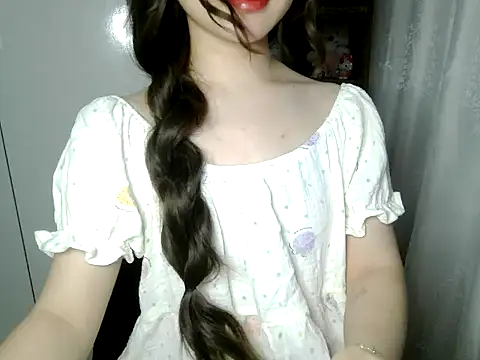 Annabelle-e online show from 05-20-26, 07:20