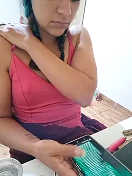 euahotmarii20 online show from 10-09-25, 06:06