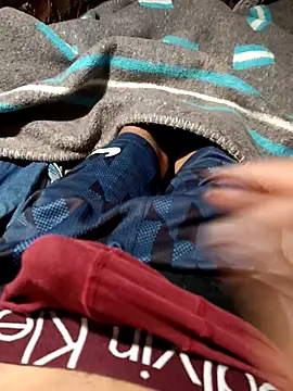 EMERKITHO 20 R online show from 10-27-25, 01:37