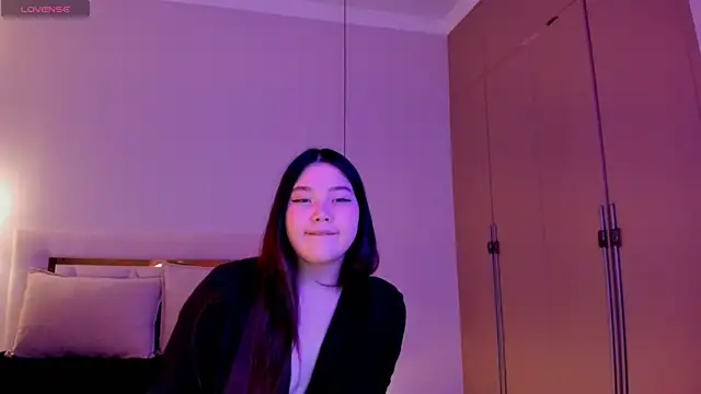 yummmymommy online show from 09-25-25, 02:32