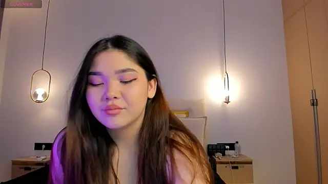 yummmymommy online show from 09-26-25, 01:26