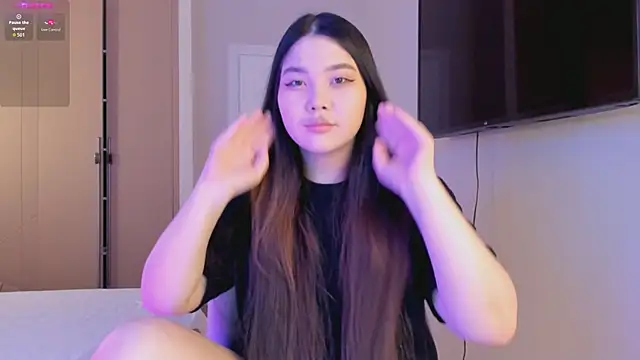 yummmymommy online show from 09-30-25, 01:27