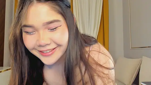 yummmymommy online show from 10-04-25, 01:53