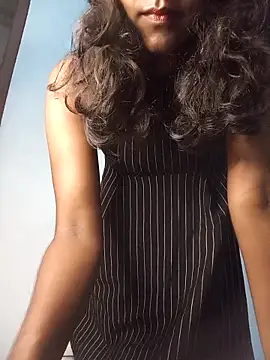 venuki ihalagamage online show from 04-19-26, 05:23