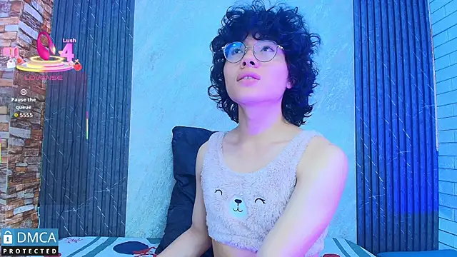 Snapshot of mich_marin_ chatting on 09-12-25, 11:21 mich marin online show from 09-12-25, 11:21