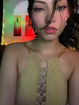 Mia Clay1 online show from 05-21-26, 05:36