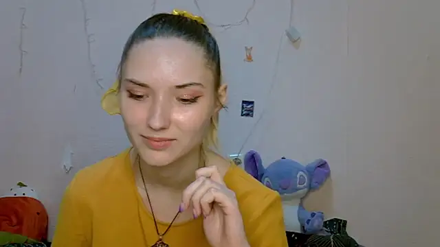  kikiclark   online show from 09-10-25, 07:25