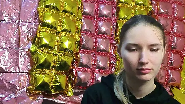  kikiclark   online show from 03-19-26, 04:33