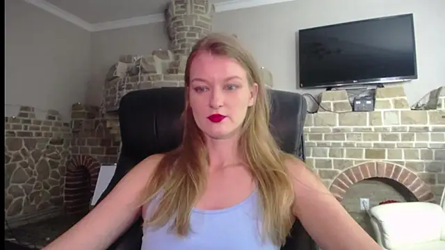 Snapshot of MysticVenus_ chatting on 09-08-25, 03:55 MysticVenus online show from 09-08-25, 03:55