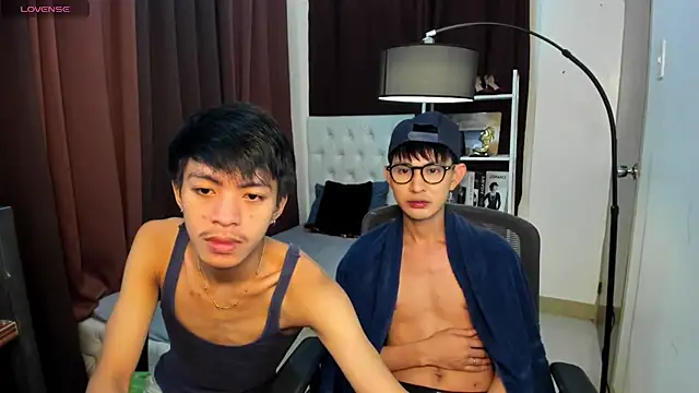 Snapshot of xxxhugecocktwinkxxx chatting on 10-02-25, 06:04 xxxhugecocktwinkxxx online show from 10-02-25, 06:04