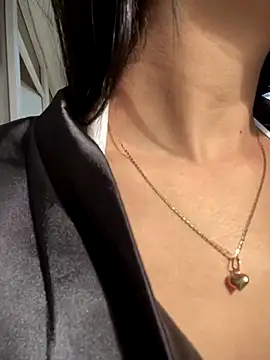 Juanita-Diaz online show from 10-15-25, 08:31