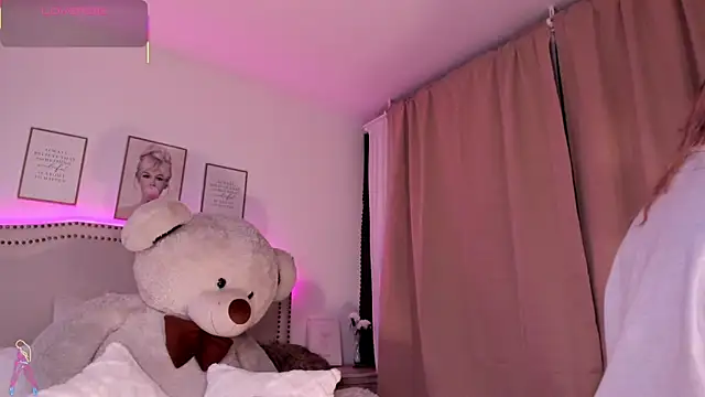 Mayajhons online show from 12-17-25, 11:27