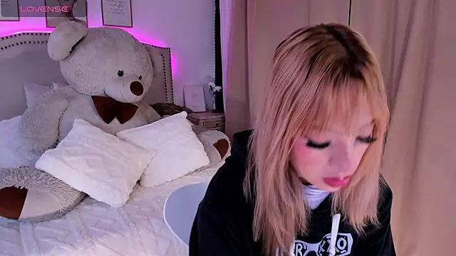 Mayajhons online show from 12-19-25, 11:28