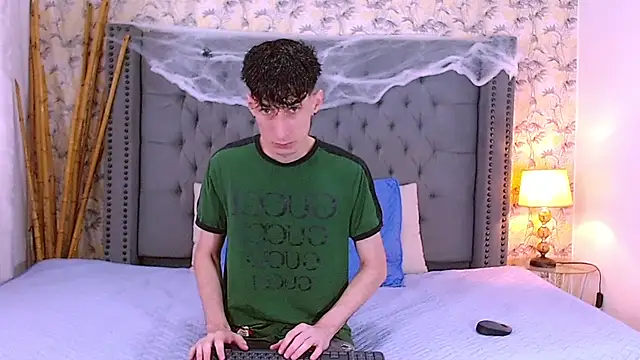 Luke Carter online show from 10-08-25, 01:09